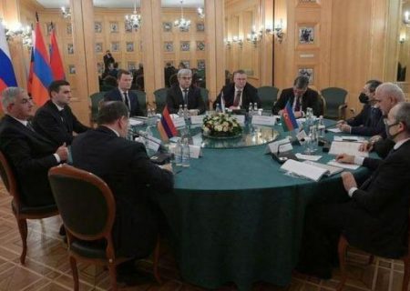 جلسه کارگروه سه جانبه روسیه، آذربایجان و ارمنستان برگزار شد