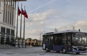رونمایی از نخستین اتوبوس برقی بدون راننده در ترکیه
