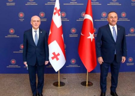 آذربایجان، گرجستان و ترکیه بر خطوط انتقال نفت، گاز و خط آهن سه کشور تاکید کردند
