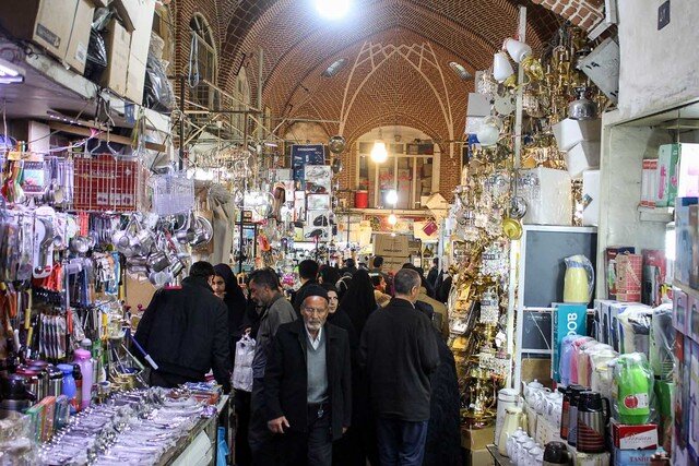۳۰۰ مکان بازار تاریخی تبریز به دکه تبدیل شده است