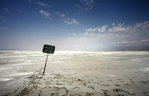 کاهش ۱.۸ میلیارد مترمکعبی حجم آب دریاچه ارومیه