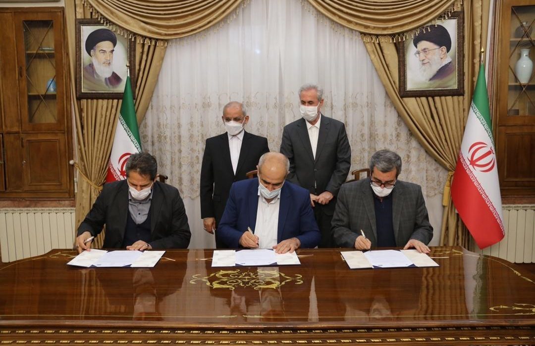 امضا تفاهم نامه سه جانبه شهرداری، آموزش و پرورش و انجمن حکمت در تبریز