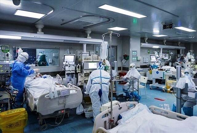 بنابر اعلام وزارت بهداشت در شبانه روز گذشته ۴۰۵ بیمار کووید-۱۹ در کشور جان خود را از دست دادند.