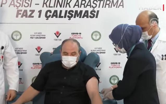 وزیر ترکیه با تولید محلی واکسینه شد