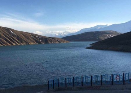 دریچه سدها به ‌روی دریاچه ارومیه بسته شد/ احتمال بحرانی شدن وضعیت دریاچه