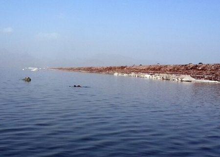 کاهش ۳۸ سانتیمتری تراز دریاچه ارومیه/سدها، حق‌آبه ارومیه را نمی دهند