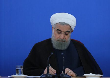 ادعای فعال سیاسی اصول‌گرا: روحانی درباره صلاحیت کاندیداها به رهبری نامه نوشت