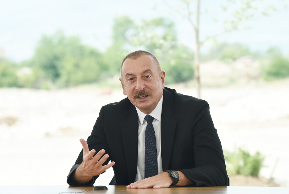رئیس جمهور آذربایجان: ما مرزهای خود را بیشتر تقویت خواهیم کرد، هیچ کس نمی تواند ما را تحت فشار قرار دهد