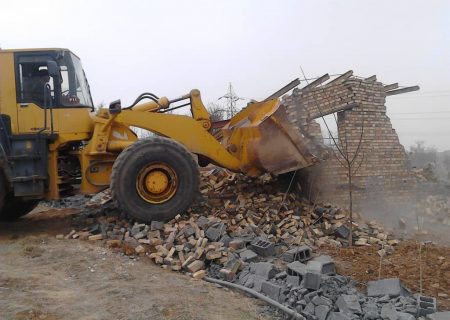 ۹۱۲ مترمربع از اراضی ملی در بستان آباد رفع تصرف شد