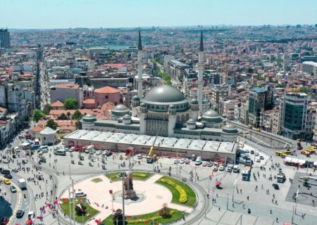 افتتاح مسجد در استانبول ترکیه؛ پر حاشیه و جنجالی