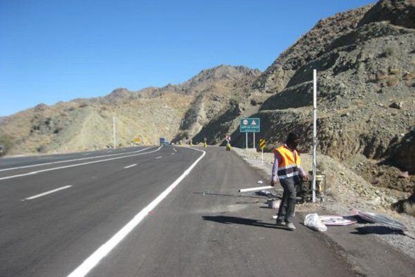 ۱۹ هزار متر از حفاظ‌های فلزی در جاده‌های آذربایجان‌شرقی مرمت شد