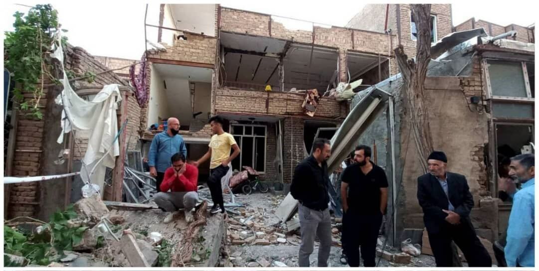 انفجار ناشی از نشت گاز شهری ساختمان ۲ طبقه در تبریز را تخریب کرد