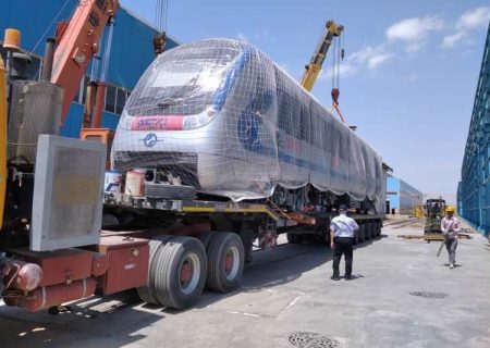 بارگیری نخستین رام قطار ساخت داخل به سمت تبریز
