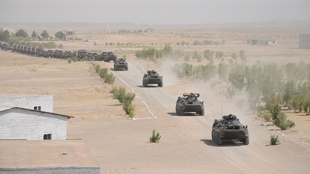 آغاز رزمایش نظامی ازبکستان در چند قدمی شهر ترمذ نزدیک مرز افغانستان