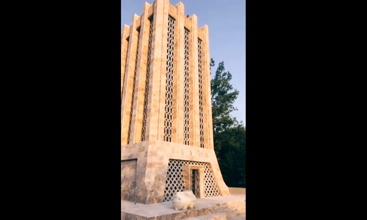 ویدیوی منتشره از مراحل عملیات رو به اتمام مرمت مقبره ملا پناه واقف در شهر شوشا