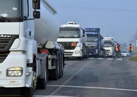 تردد کامیون‌ها از مرز جلفا ۲۳ درصد افزایش یافت