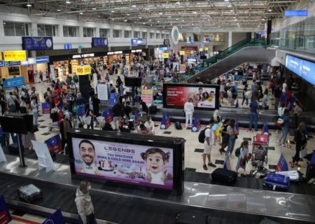 ۱ میلیون و ۲۰۰ هزار گردشگر خارجی با ۶ هزار و ۱۹۵ هواپیما در ۲۶ روز به آنتالیا سفر کردند