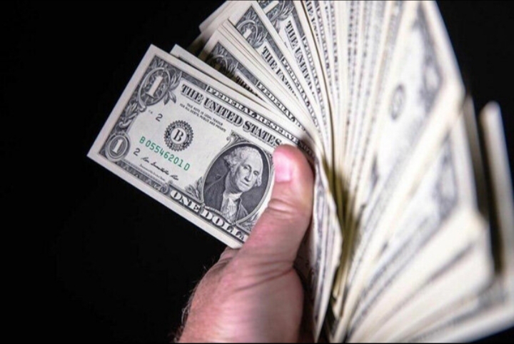 بازگشت دلار به کانال ۲۷ هزار تومانی