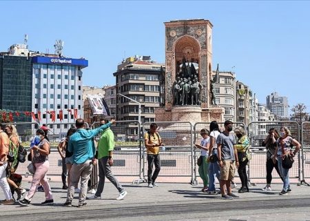 ثبت بالاترین آمار ورود گردشگران به استانبول در ۱۶ ماه گذشته