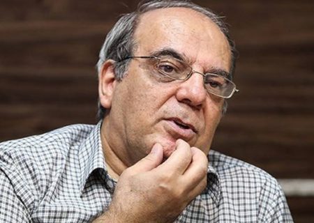 عباس عبدی به اصولگرایان:  وزن شما در جنگ و انقلاب یک پنجم اصلاح‌طلبان هم نمی‌شود