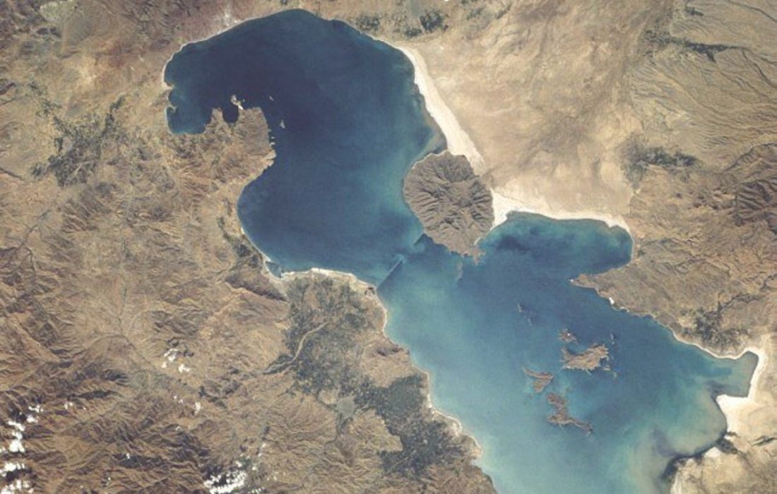 افزایش بهره‌وری و مدیریت آب، رویکرد اصلی نجات دریاچه ارومیه در دولت سیزدهم