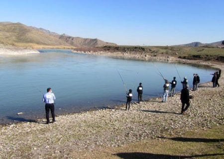 توسعه قانونی ایستگاه های صید تفریحی ماهی در حاشیه رودخانه ارس