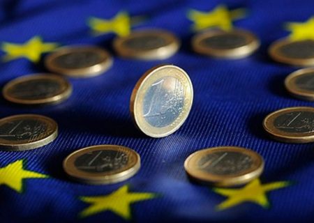 تورم در منطقه یورو از رشد اقتصادی پیشی گرفته است