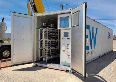 تولید باتری از آهن و نمک و آب برای ذخیره انرژی‌های تجدیدپذیر