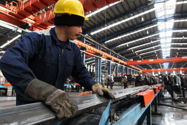 ۹۸ واحد صنعتی در آذربایجان غربی وارد چرخه تولید شدند