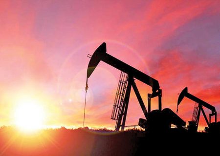 افت قیمت نفت پیش از نشست اوپک پلاس / تاثیر عدم تعادل تقاضا و عرضه هنوز در بازار مشهود است