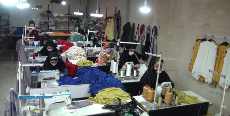 فعالیت ۳۰ واحد صنعتی و ۱۰۰۰ واحد کارگاهی تولید پوشاک در آذربایجان‌شرقی