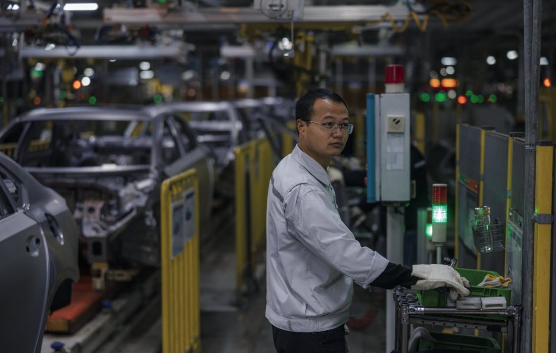کاهش فعالیت کارخانه های چین نشانگر  مشکلات اقتصادی پیش رو است