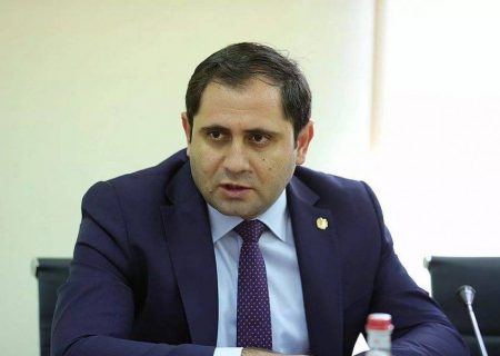 وزیر دفاع جدید در ارمنستان منصوب شد