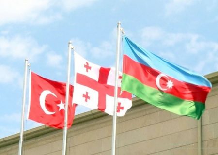 همایش تجاری آذربایجان، ترکیه و گرجستان برگزار می شود