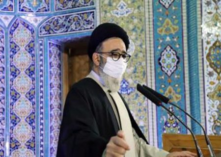 امام جمعه تبریز: آمریکا از طریق دلدادگان داخلی می‌خواهد ایران را به کوتاه آمدن مجبور کند