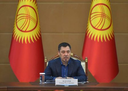 رئیس جمهور قرقیزستان: در صورت تایید فشار دولت بر نتایج انتخابات استعفا خواهم داد