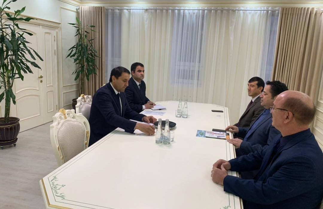 دیدار رئیس اتاق بازرگانی اردبیل با هیات رئیسه اتاق بازرگانی تاجیکستان در دوشنبه