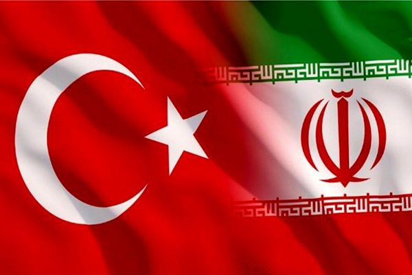افزایش ۵۳ درصدی صادرات به ترکیه/ هتل‌های وان با ایرانی‌ها پر شد/ خرید ملک در ترکیه برای ایرانیان زیان‌ده است