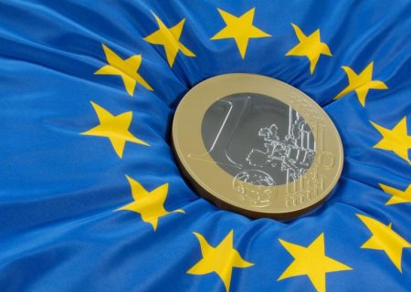 شاخص اعتماد اقتصادی منطقه یورو به پایین ترین سطح خود در ۹ ماه گذشته رسیده است