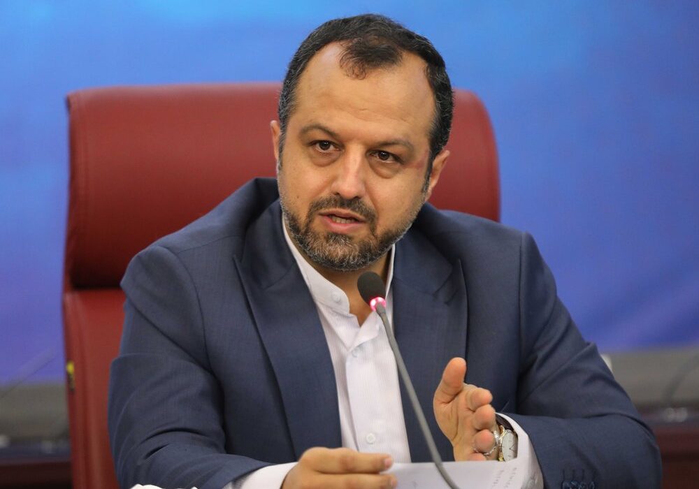 در دو دهه اخیر پایین‌ترین نرخ رشد اقتصادی را در میان همسایگان داشتیم/ با مشکل عدم سهولت روادید در خصوص کشورهای پیرامونی روبه‌رو هستیم