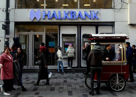 دادگاه تجدیدنظر آمریکا تعقیب قضایی هالک بانک ترکیه را به حالت تعلیق درآورد