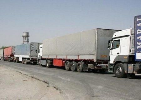 تردد ۱۳۵ هزار دستگاه کامیون تا پایان بهمن از مرز تمرچین