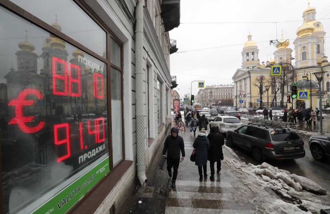 احتمال فروریختن اقتصاد روسیه در اثر هجوم تحریم ها