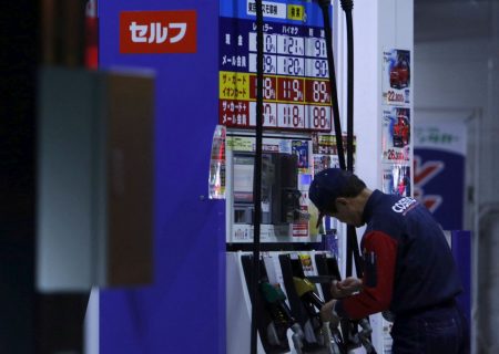 ژاپن برای تعادل بازار ۷٫۵ میلیون بشکه نفت از ذخایر خود آزاد می کند