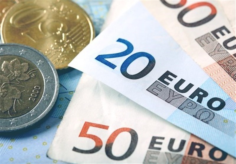 یورو در برابر منات به پایین ترین حد در ۲۱ ماه گذشته رسید