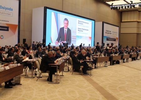 کنفرانس بین المللی همکاری های منطقه ای بین کشورهای آسیای مرکزی در تاشکند در حال برگزاری می باشد