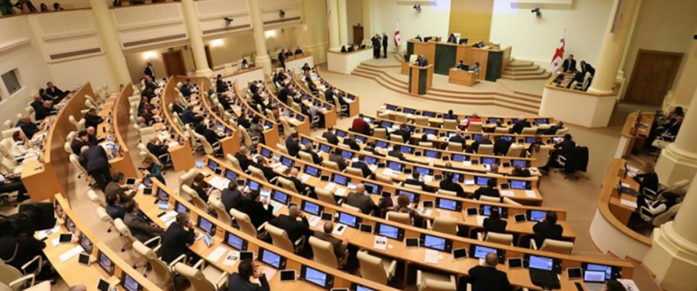 پارلمان گرجستان در پی تشدید قوانین برای مبارزه با تبعیض و نابرابری قومی است
