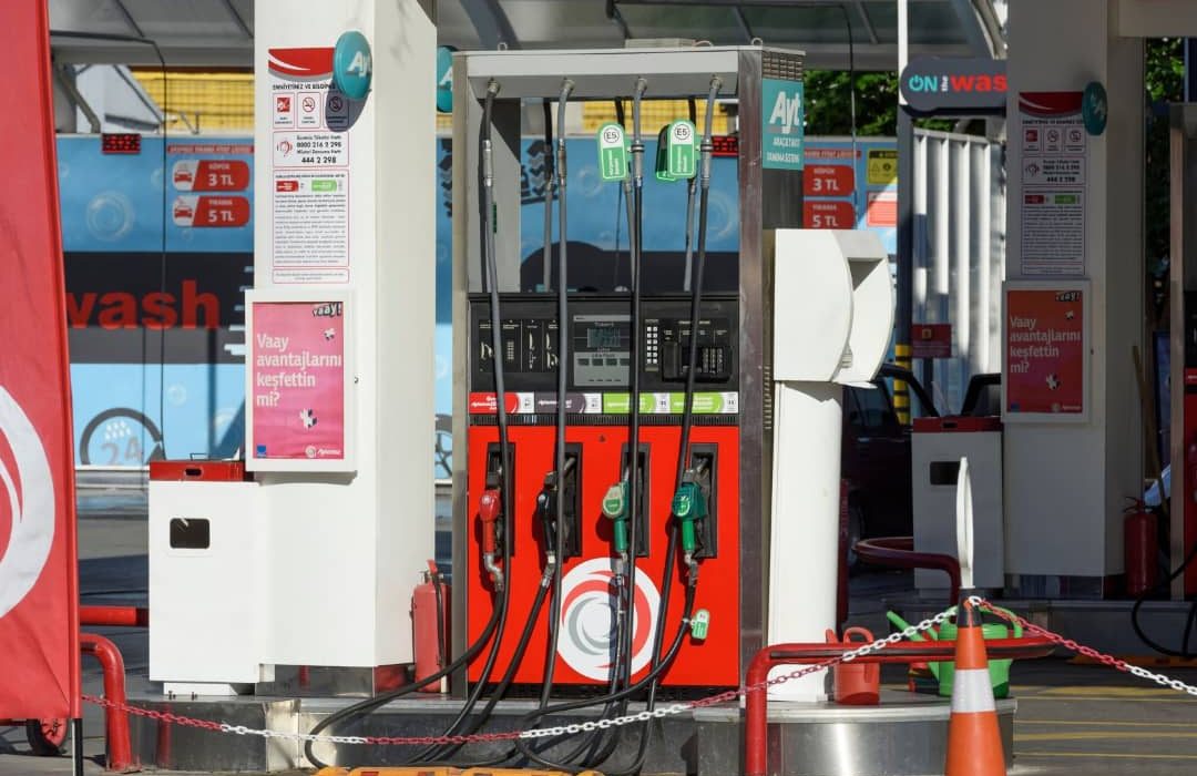 باافزایش قیمت جهانی انرژی، ترکیه برای سومین روز قیمت سوخت را افزایش داد