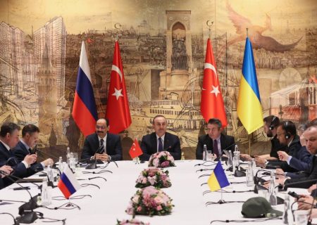 وزیر امور خارجه ترکیه خبرداد: توافق بر سر برخی مسائل بین روسیه و اوکراین حاصل شد