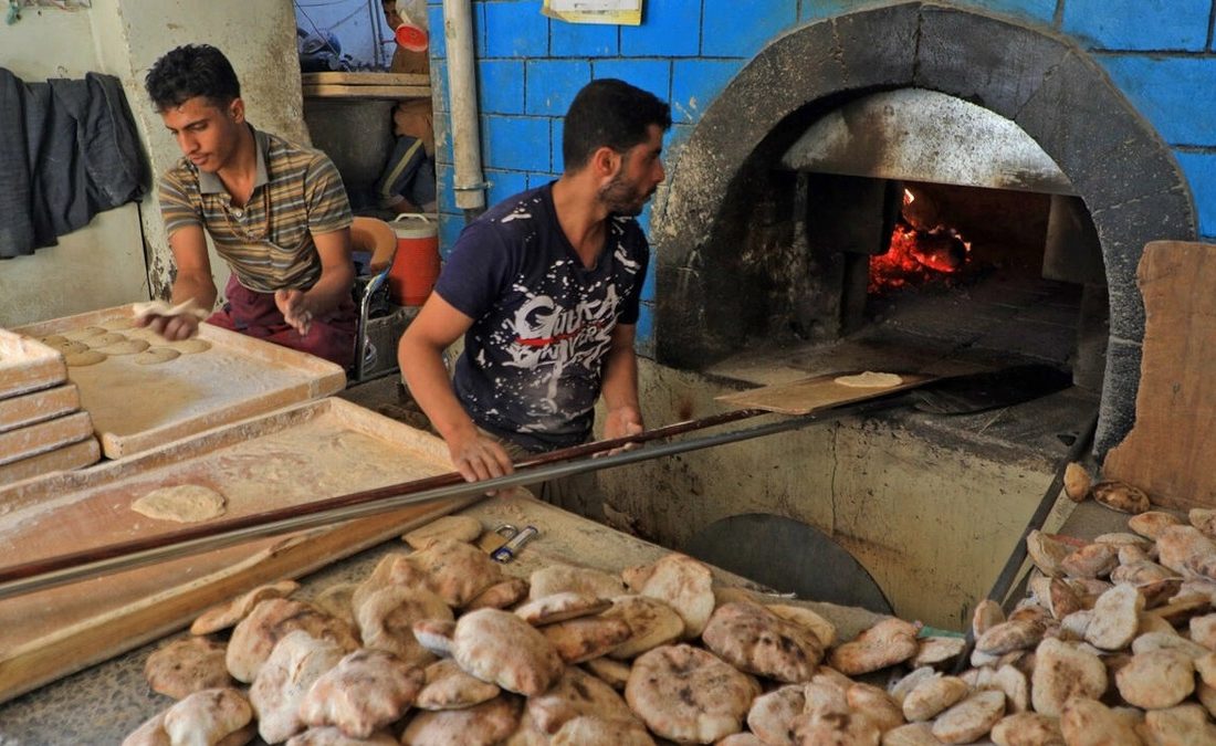 اثر تهاجم روسیه بر سفره‌ افطار مسلمانان/ از گرانی تا کمبود مواد غذایی